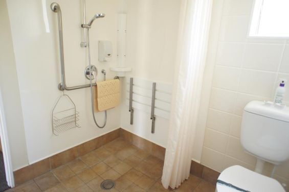 Access Studio - accessible shower